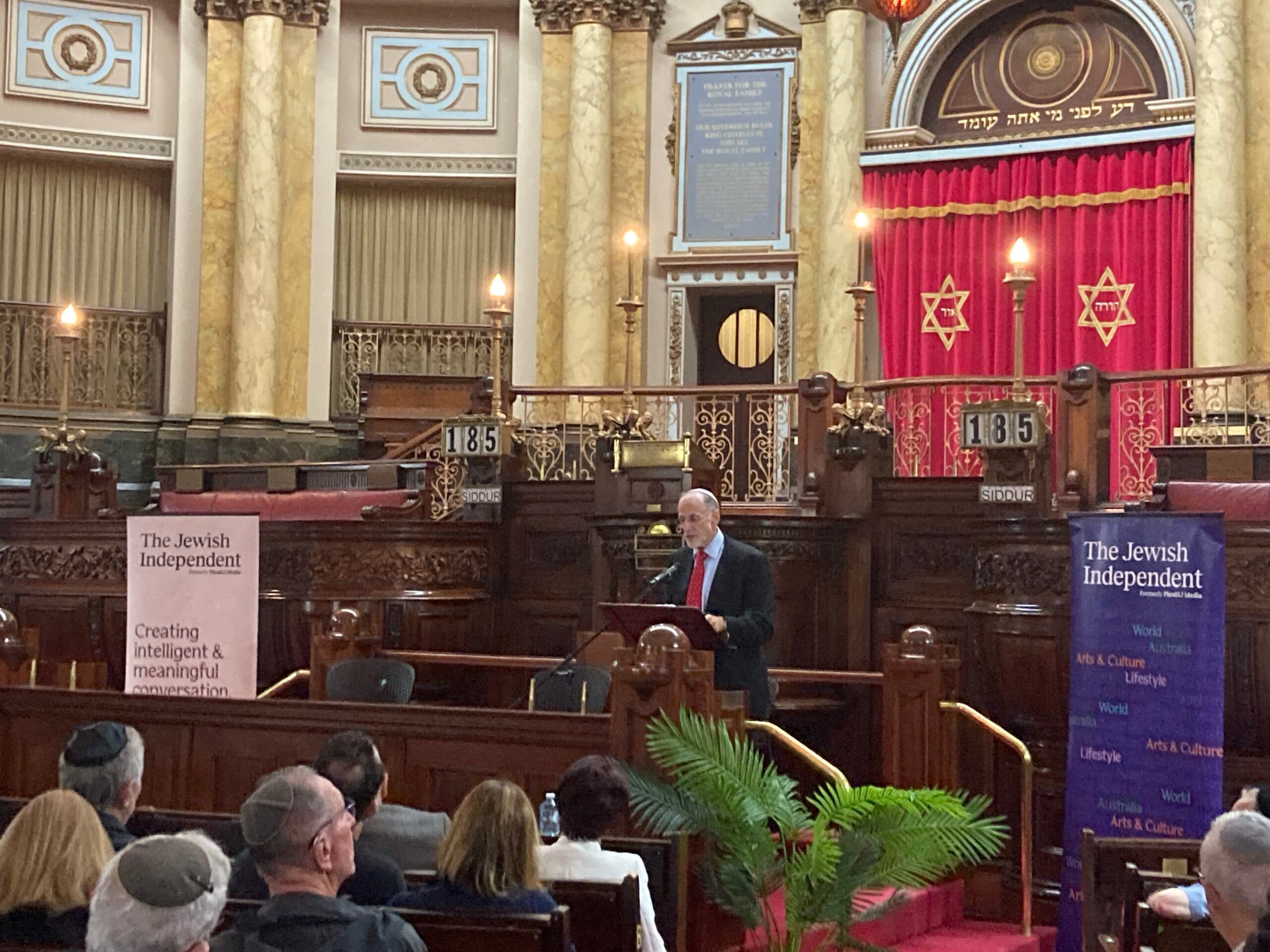 Sir Mick Davis delivers the speech from which this article is excerpted at Melbourne Hebrew Congregation this week (Sharon Berger)