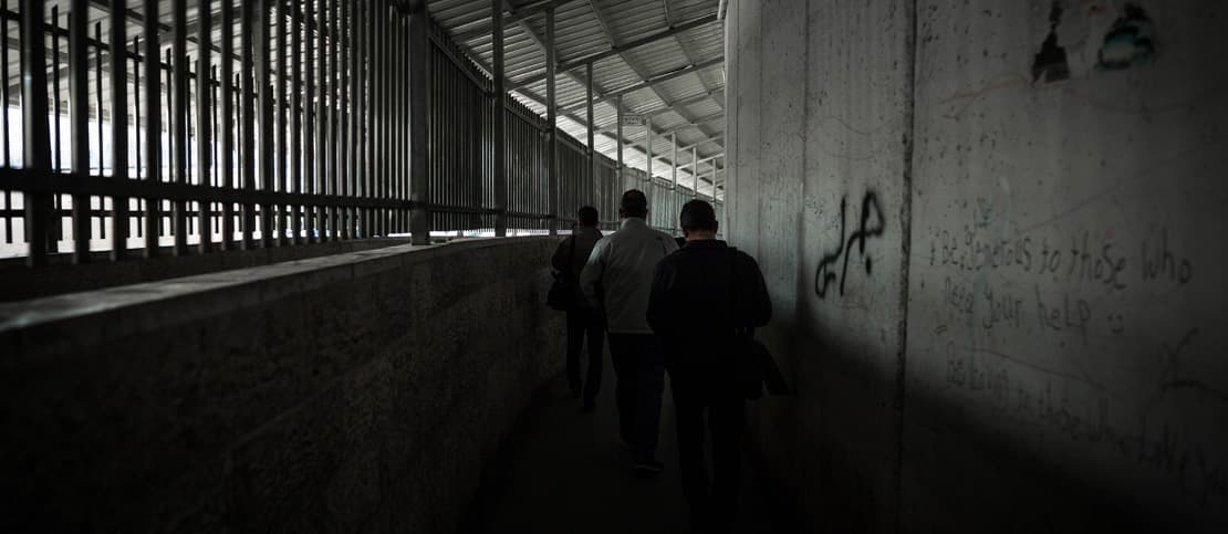 inside-checkpoint-dark-special-top