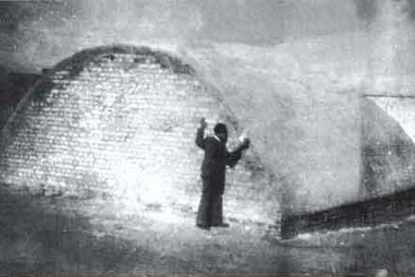 A mass grave erected in Baghdad in 1946 for the Jews who died in the Farhud