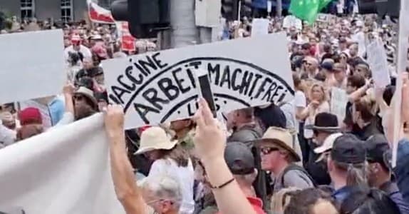 Anti-lockdown rally in Melbourne
