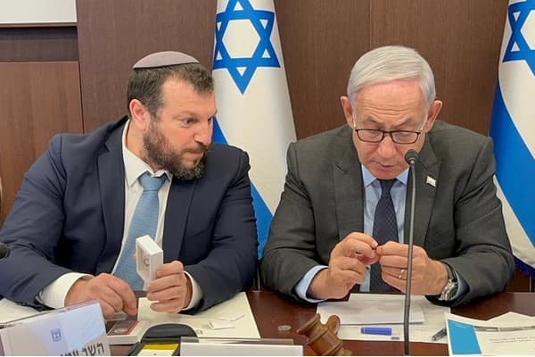 Heritage Minister Amihai Eliyahu with PM Netanyahu