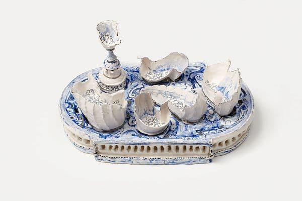 Seder plate by artist David Ray, Jewish Museum of Australia collection.