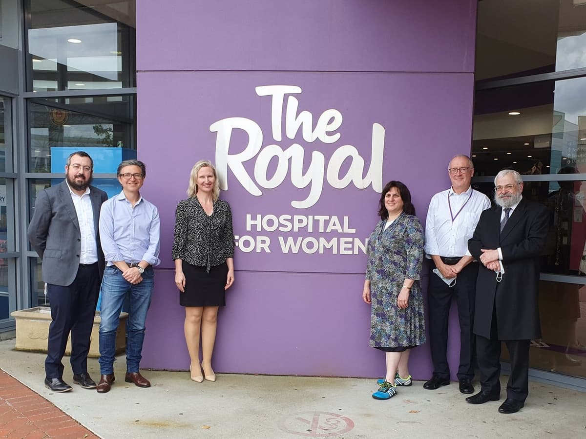 Ulman (RHS) and Tuvel (third from RHS) with medical staff at The Royal Hospital for Women's fertility clinic, which incorporates infrastructure for Kosher IVF (Image: Rabbi Ulman/Facebook).