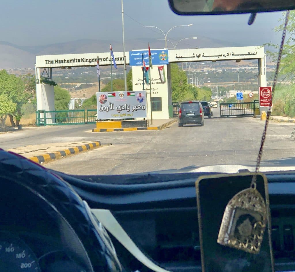 Leaving Jordan in a taxi (Ittay Flescher)