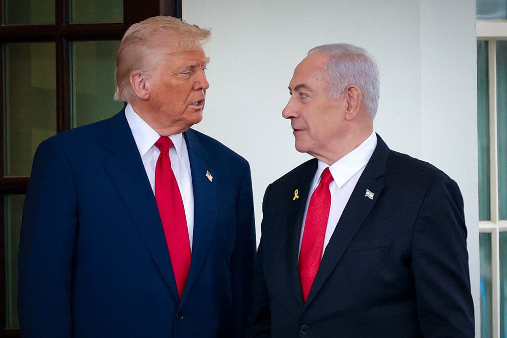 US President Donald Trump greets Israeli Prime Minister Benjamin Netanyahu