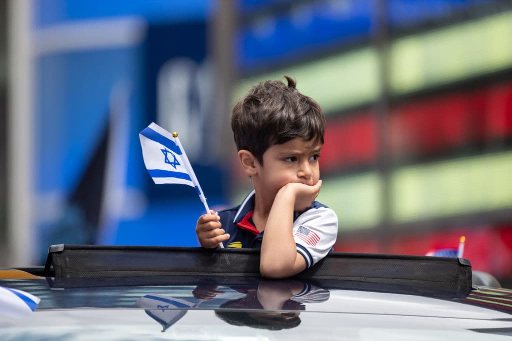 US Israel flag child