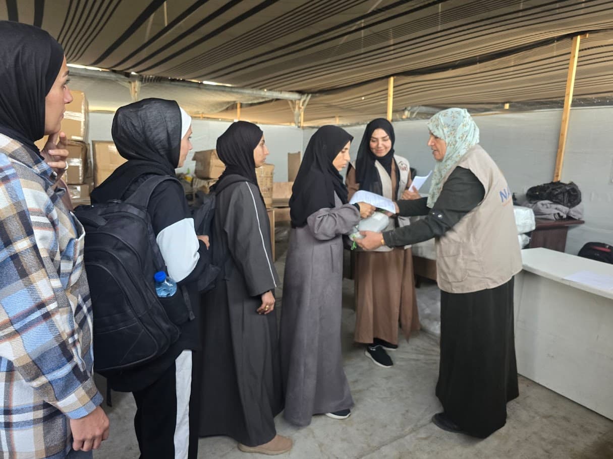 Gaza dignity kits(2)
