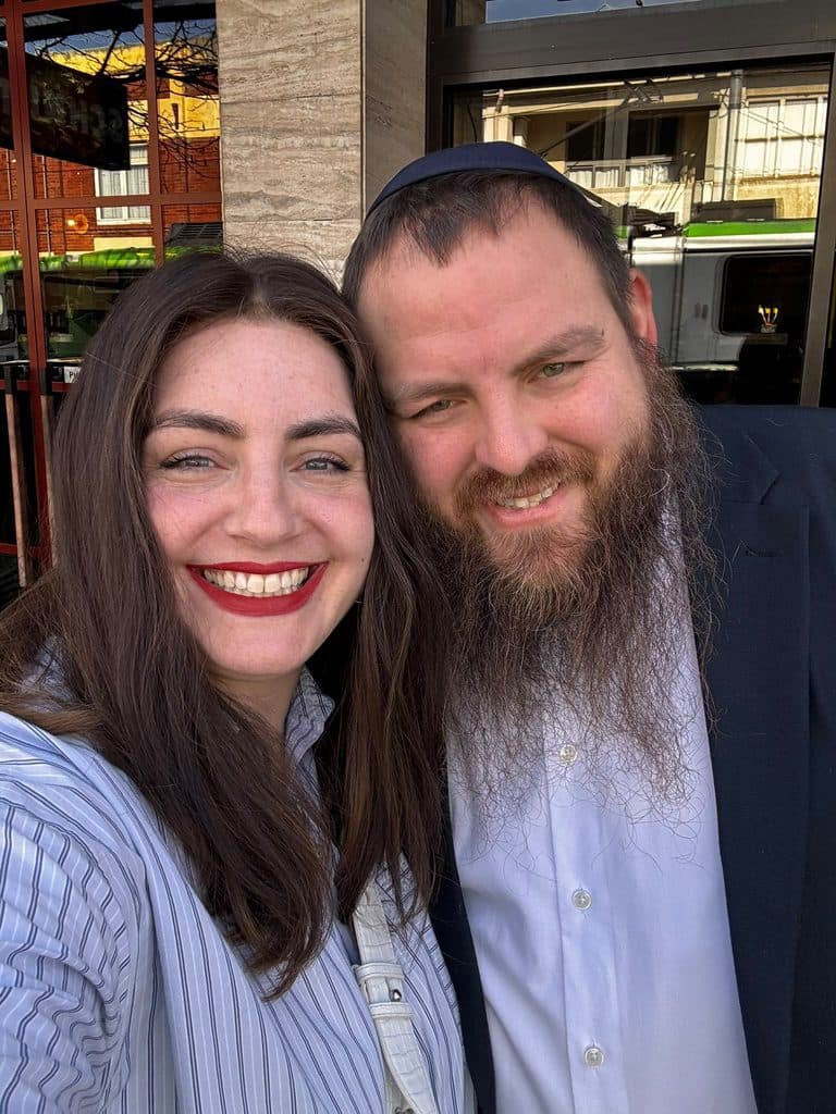 Lifshy Ajzenszmidt and husband Rabbi Mendy Ajzenszmidt (Supplied)