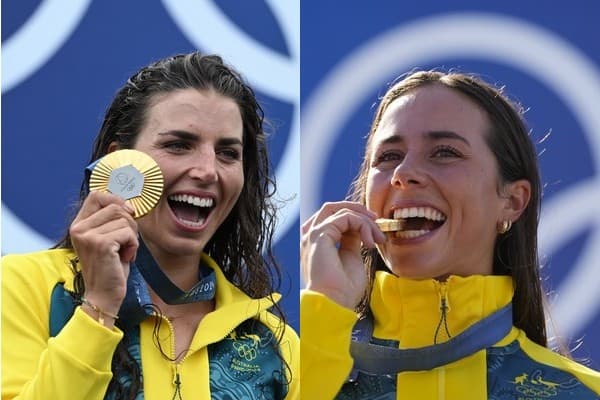 Jess and Noemie Fox with gold medals