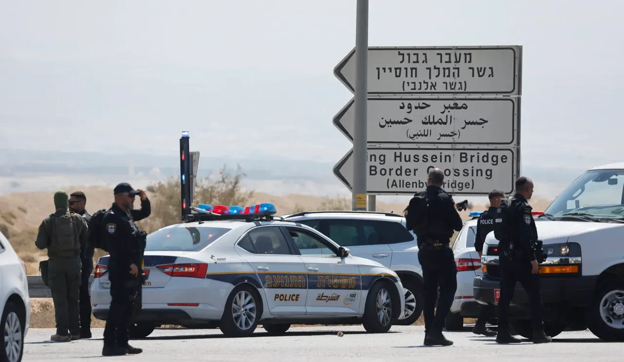 police officers, cars, roadsigns